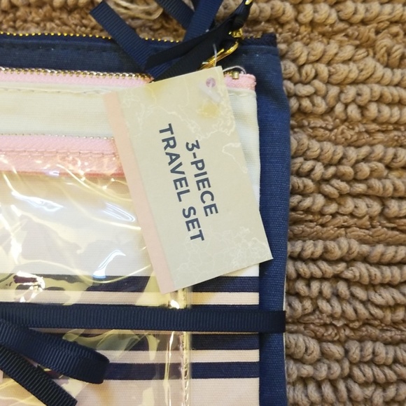 NWT 3pc Travel bag set - Picture 3 of 4